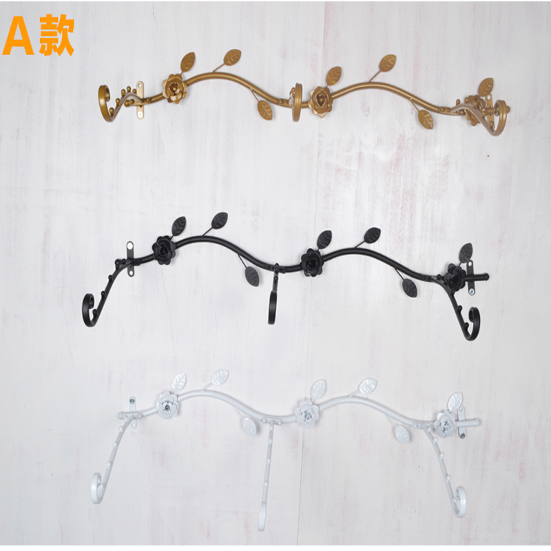 TMJ PP-561 Индивидуално монтирано на стена Rack Steel Clothes Hanging Rack for Garments Showroom Display